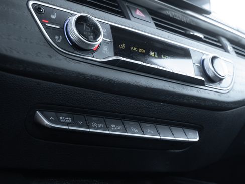 Certified 2022 Audi A4 2.0T Prestige image 15