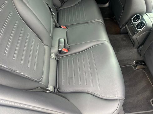 Used 2023 Mercedes-Benz C 300 Sedan image 19