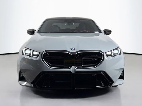 New 2026 BMW M5 w/ Carbon Package image 2