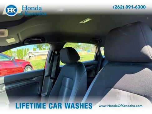 Used 2024 Honda Civic Sport image 6