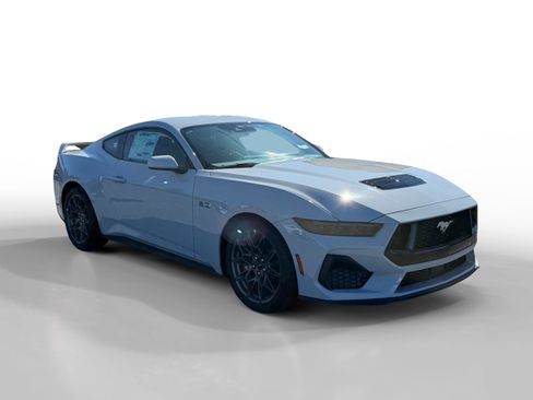 New 2026 Ford Mustang GT w/ GT Performance Package RWD image 7