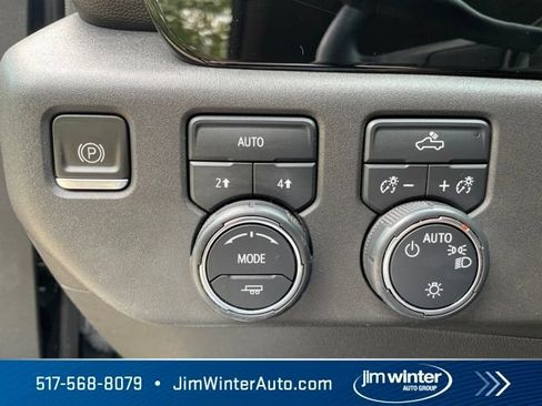 Used 2023 Chevrolet Silverado 1500 LT AWD/4WD image 23