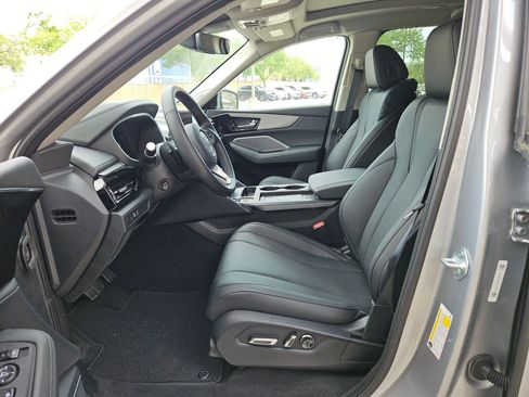 New 2026 Acura MDX SH-AWD image 9