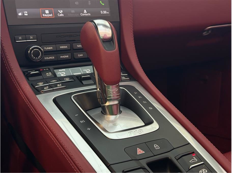 Used 2024 Porsche 718 Boxster S RWD image 17