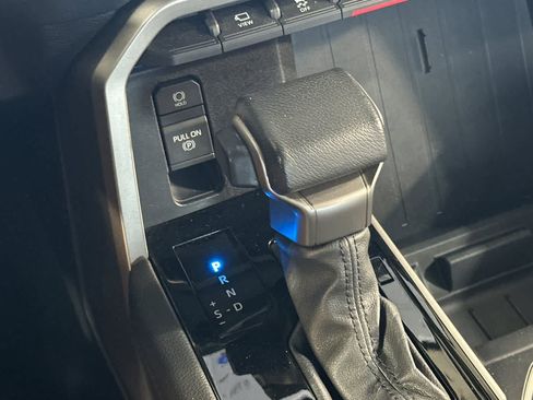 Used 2024 Toyota Tundra Limited AWD/4WD image 22