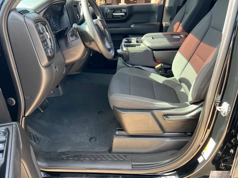 Used 2021 Chevrolet Silverado 1500 Custom AWD/4WD image 18