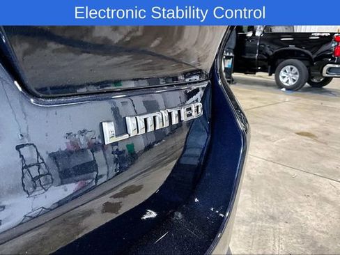 Used 2023 Jeep Grand Cherokee L Limited AWD/4WD image 23