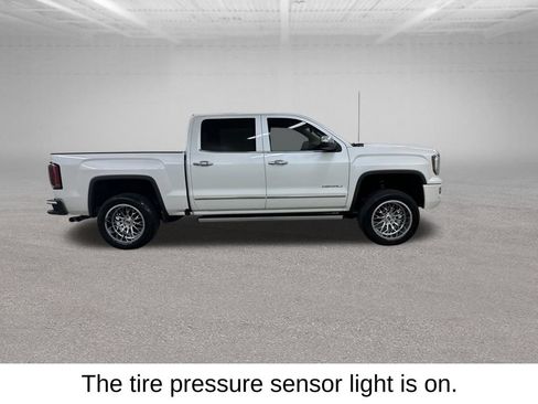 Used 2017 GMC Sierra 1500 Denali w/ Denali Ultimate Package AWD/4WD image 15