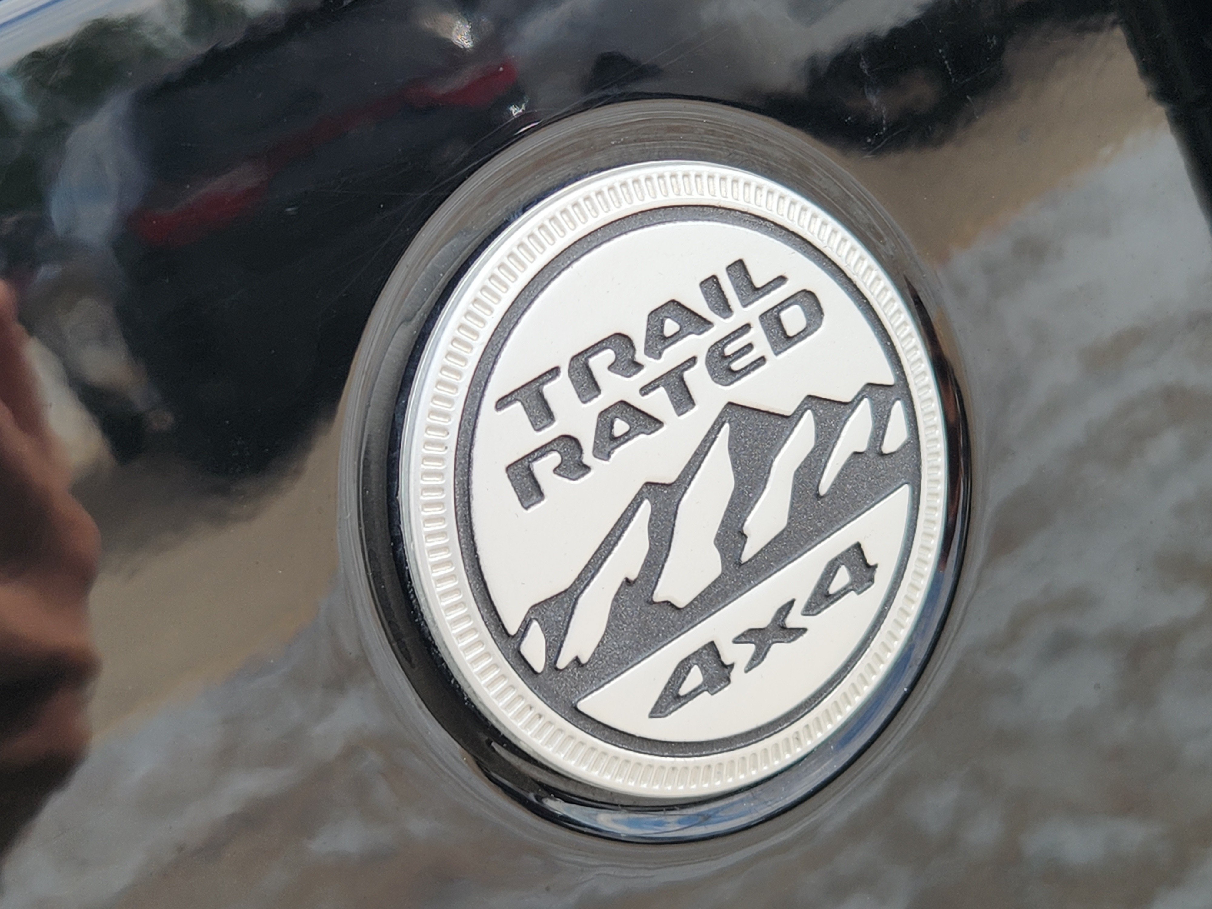 Used 2019 Jeep Wrangler Unlimited Sahara AWD/4WD image 12