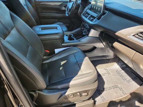 Used 2021 Chevrolet Suburban RST w/ Luxury Package AWD/4WD image 19