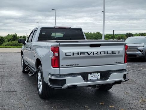Used 2020 Chevrolet Silverado 1500 Custom w/ Custom Value Package AWD/4WD image 8