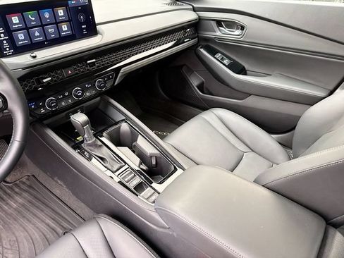Used 2025 Honda Accord Touring image 22
