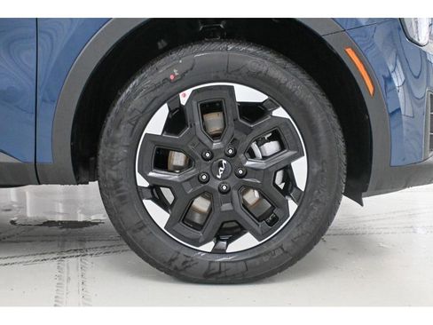 New 2026 Kia Sorento S image 8