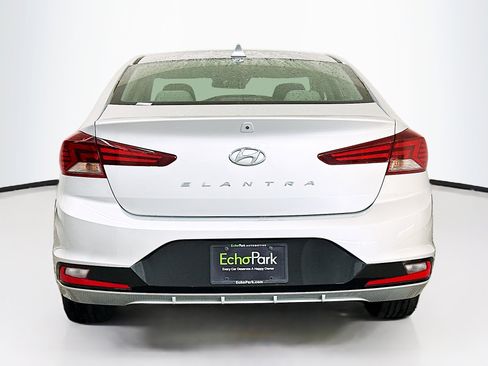 Used 2019 Hyundai Elantra SEL image 7