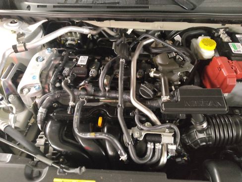 Used 2022 Nissan Sentra SR w/ Trunk Package FWD image 30