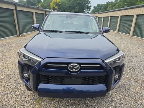Certified 2023 Toyota 4Runner SR5 Premium w/ Moonroof Package AWD/4WD image 9