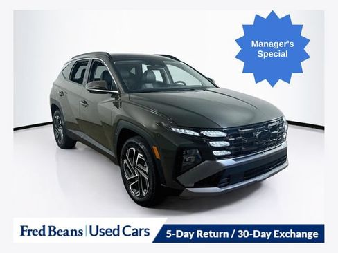 Certified 2025 Hyundai Tucson Limited AWD/4WD image 1