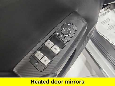 Used 2023 Mitsubishi Outlander SE image 11