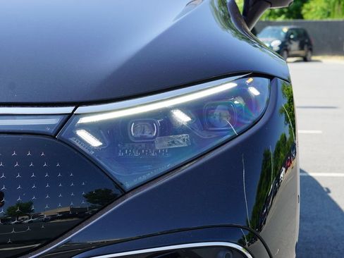 Certified 2023 Mercedes-Benz EQS 580 4MATIC Sedan image 10