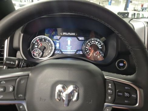 Used 2025 RAM 1500 Big Horn AWD/4WD image 17