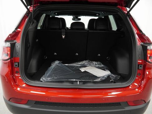 New 2026 Jeep Compass Limited image 30