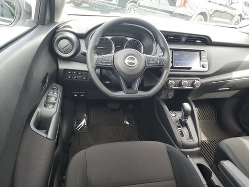 Certified 2025 Nissan Kicks Play S FWD image 10