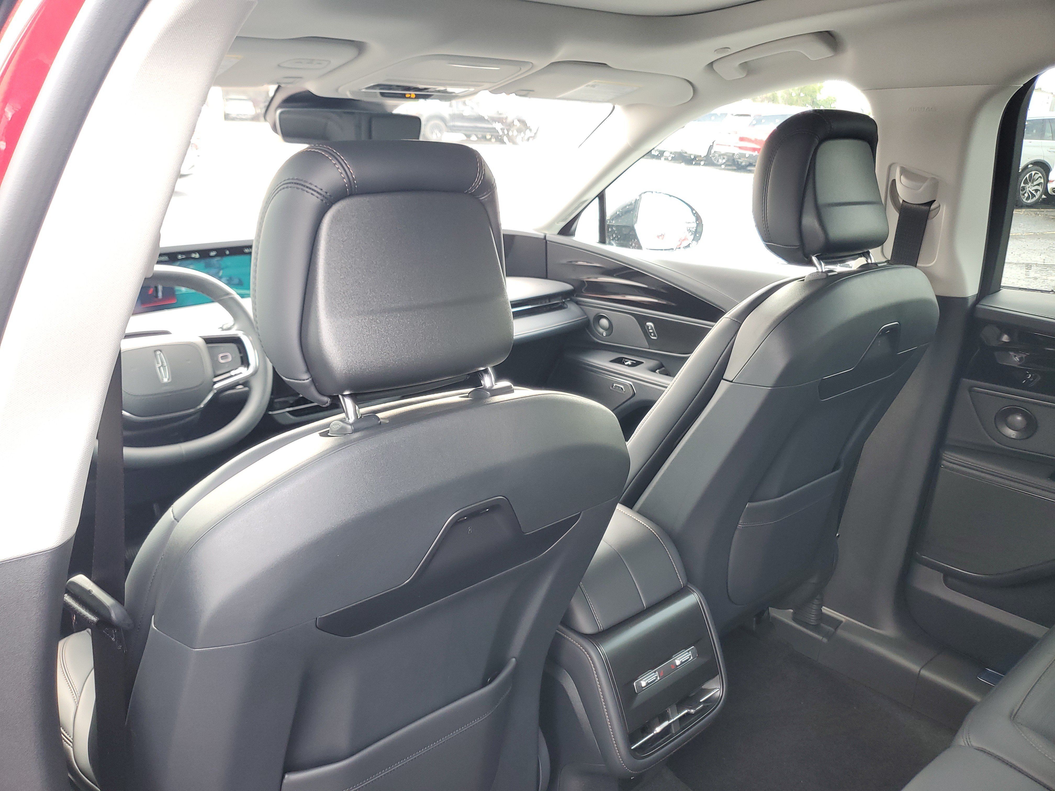 New 2026 Lincoln Nautilus Reserve w/ Jet Appearance Package AWD/4WD image 29