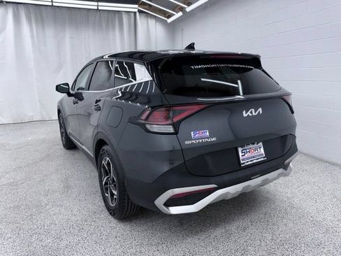 Used 2023 Kia Sportage LX FWD image 4