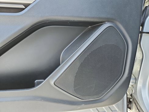 Used 2023 Ford Explorer XLT w/ Equipment Group 202A image 17