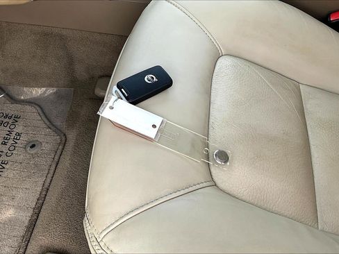 Used 2013 Volvo XC70 3.2 image 34