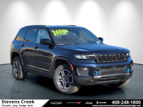 New 2023 Jeep Grand Cherokee Trailhawk w/ Advanced Protech Group II image 1