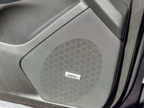 Used 2017 Cadillac XT5 Luxury w/ Driver Awareness Package image 44