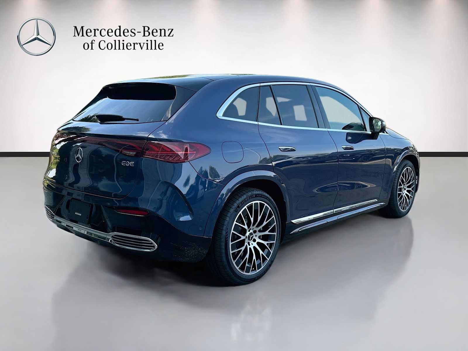 Used 2024 Mercedes-Benz EQE AMG 4MATIC SUV w/ Pinnacle Trim Package image 5