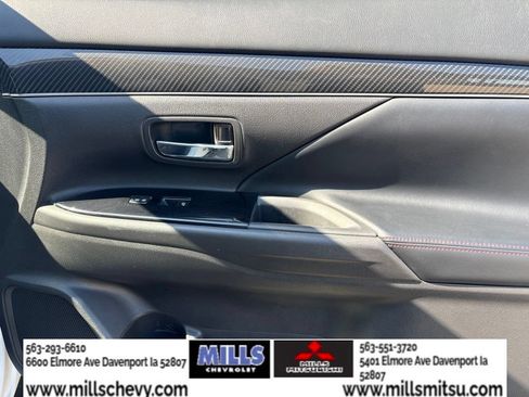 Used 2020 Mitsubishi Outlander LE AWD/4WD image 17