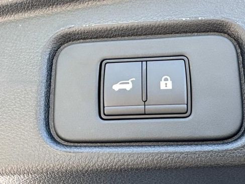 New 2026 Nissan Pathfinder SL AWD/4WD image 14