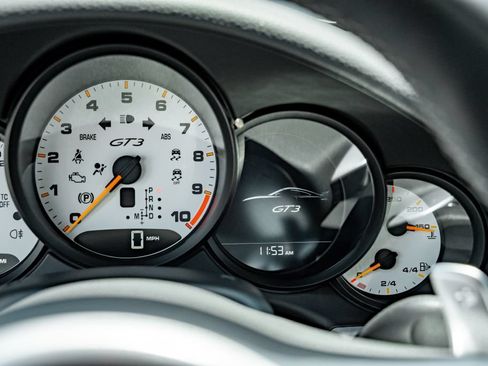 Used 2014 Porsche 911 GT3 RWD image 38