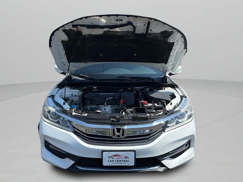 Used 2016 Honda Accord Sport image 22