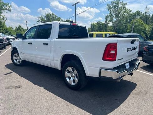 Used 2025 RAM 1500 Big Horn AWD/4WD image 32