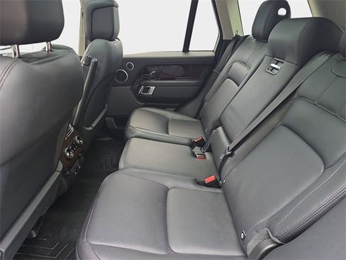 Used 2022 Land Rover Range Rover Westminster Edition image 17
