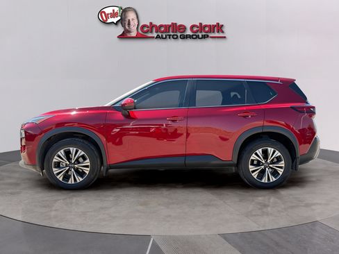 Used 2023 Nissan Rogue SV FWD image 3