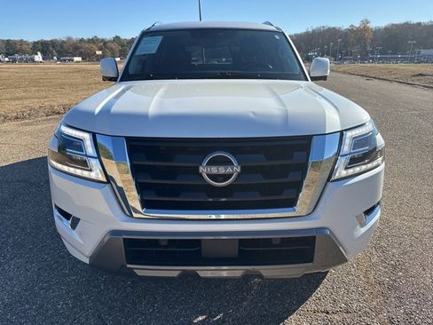 Used 2021 Nissan Armada SL w/ Captain's Chairs Package image 6