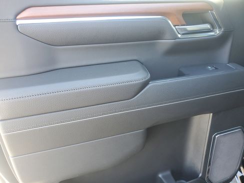 Used 2023 GMC Sierra 1500 Denali w/ Denali Reserve Package image 13