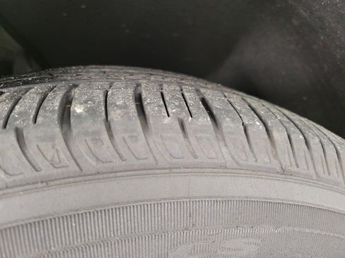 Used 2024 Buick Enclave Essence w/ LPO, Floor Liner Package image 5