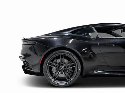 Used 2019 Aston Martin DBS Superleggera image 27
