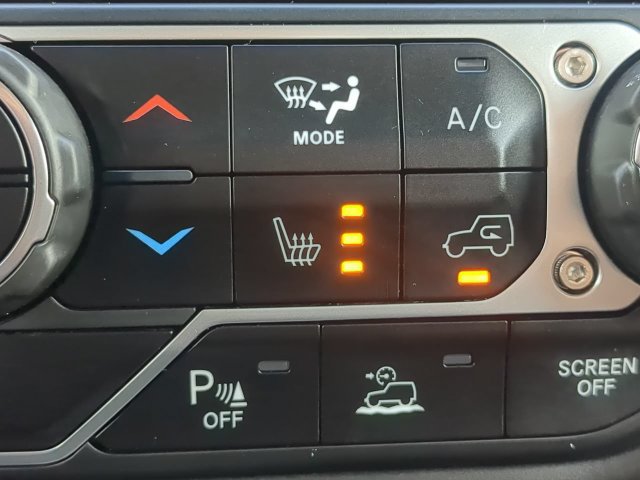 Used 2021 Jeep Gladiator Rubicon AWD/4WD image 27