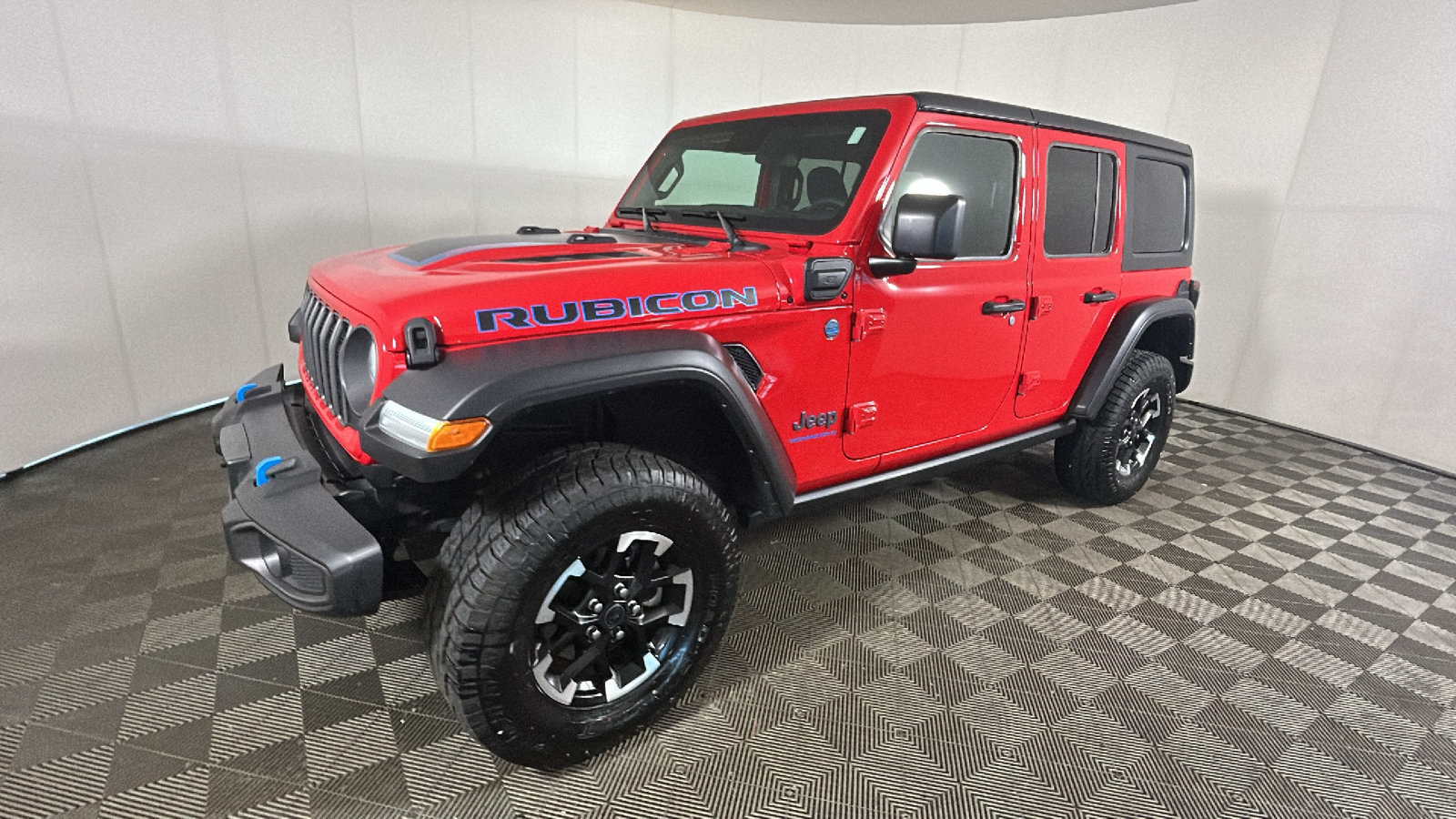 Used 2024 Jeep Wrangler Unlimited Rubicon 4xe AWD/4WD image 8
