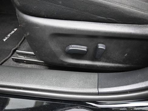 Used 2025 Nissan Altima 2.5 SV FWD image 19