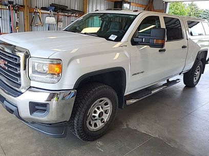 Used 2016 GMC Sierra 2500 4x4 Crew Cab w/ Sierra Convenience Package