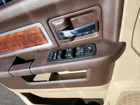 Used 2012 RAM 1500 Laramie image 16