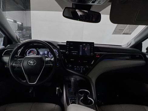 Used 2024 Toyota Camry XLE w/ Navigation Package image 30
